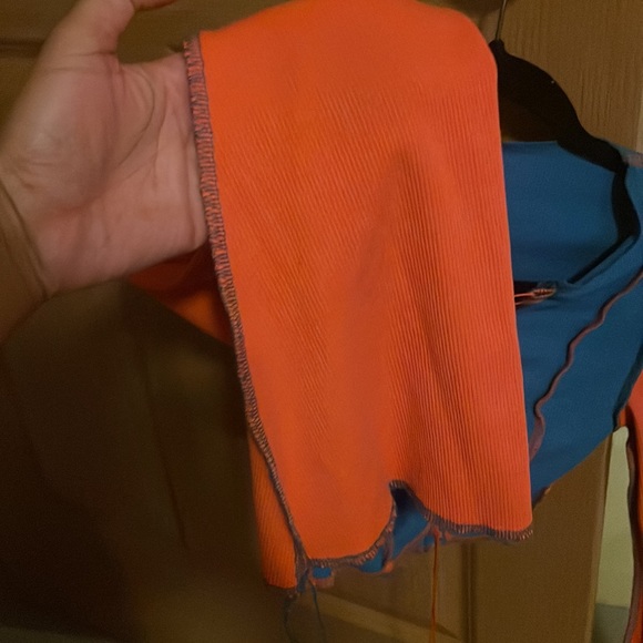 Longsleeved cropped top - Picture 2 of 2